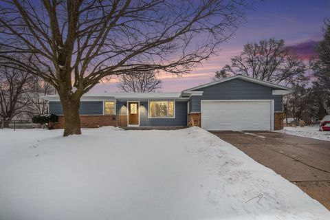 A home in MiddlevilleVillage_Barry