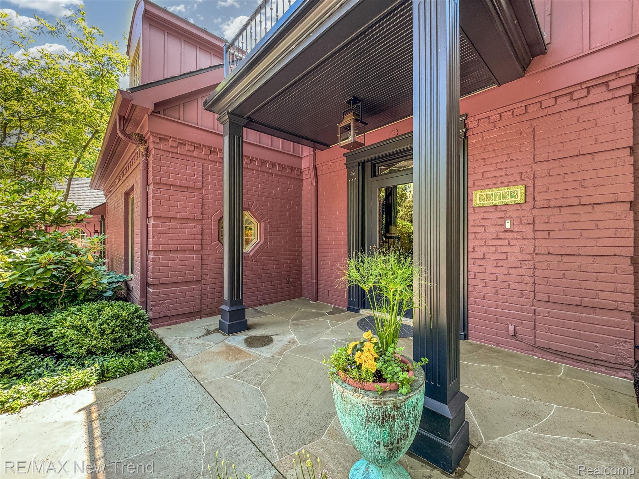 25733 River Drive