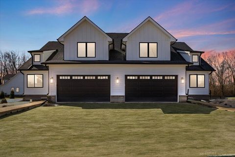 5784 Heights Drive Sterling Heights City MI 48314