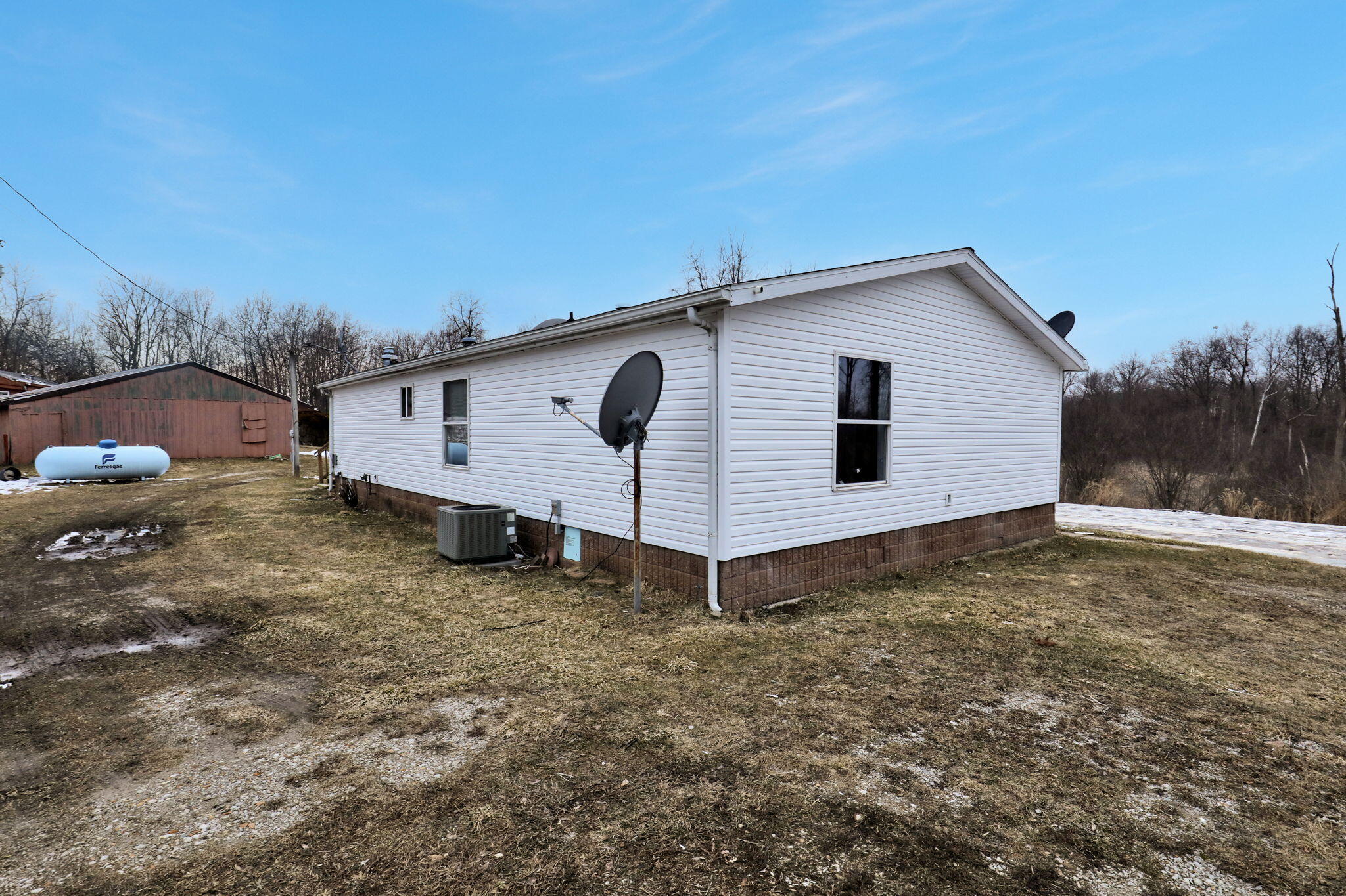 9304 Parkhurst Highway