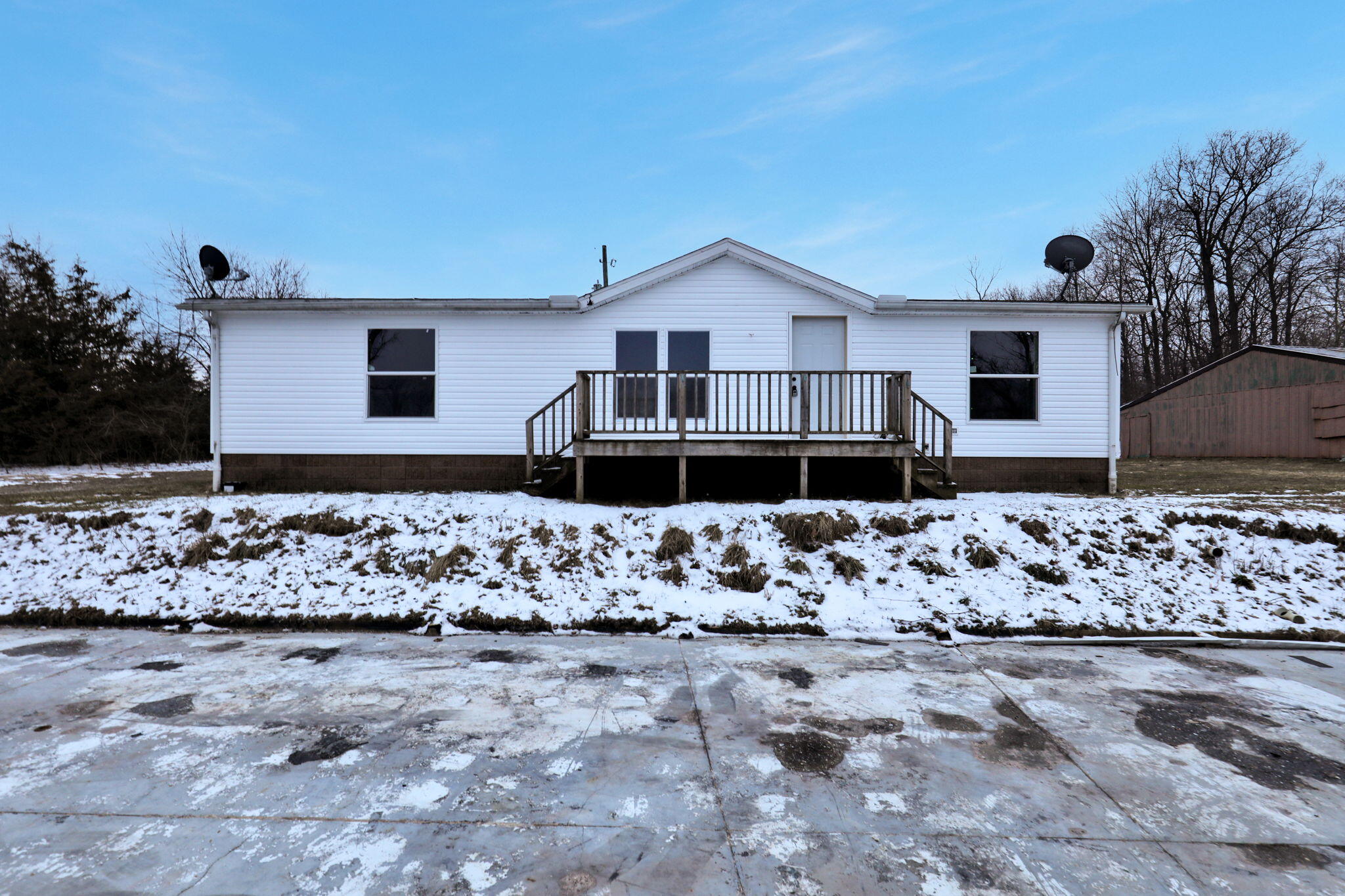 9304 Parkhurst Highway