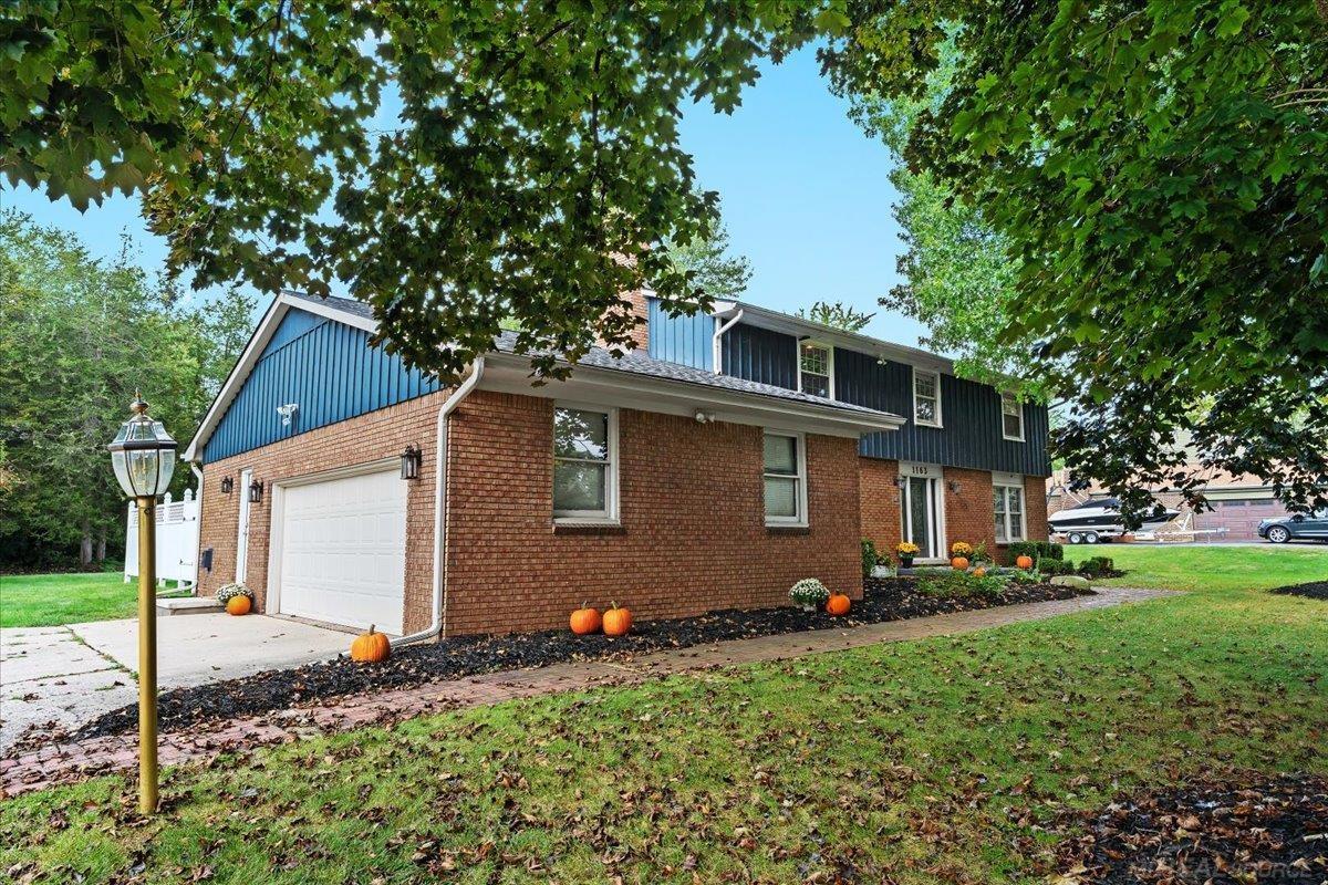 1163 Long Lake Drive