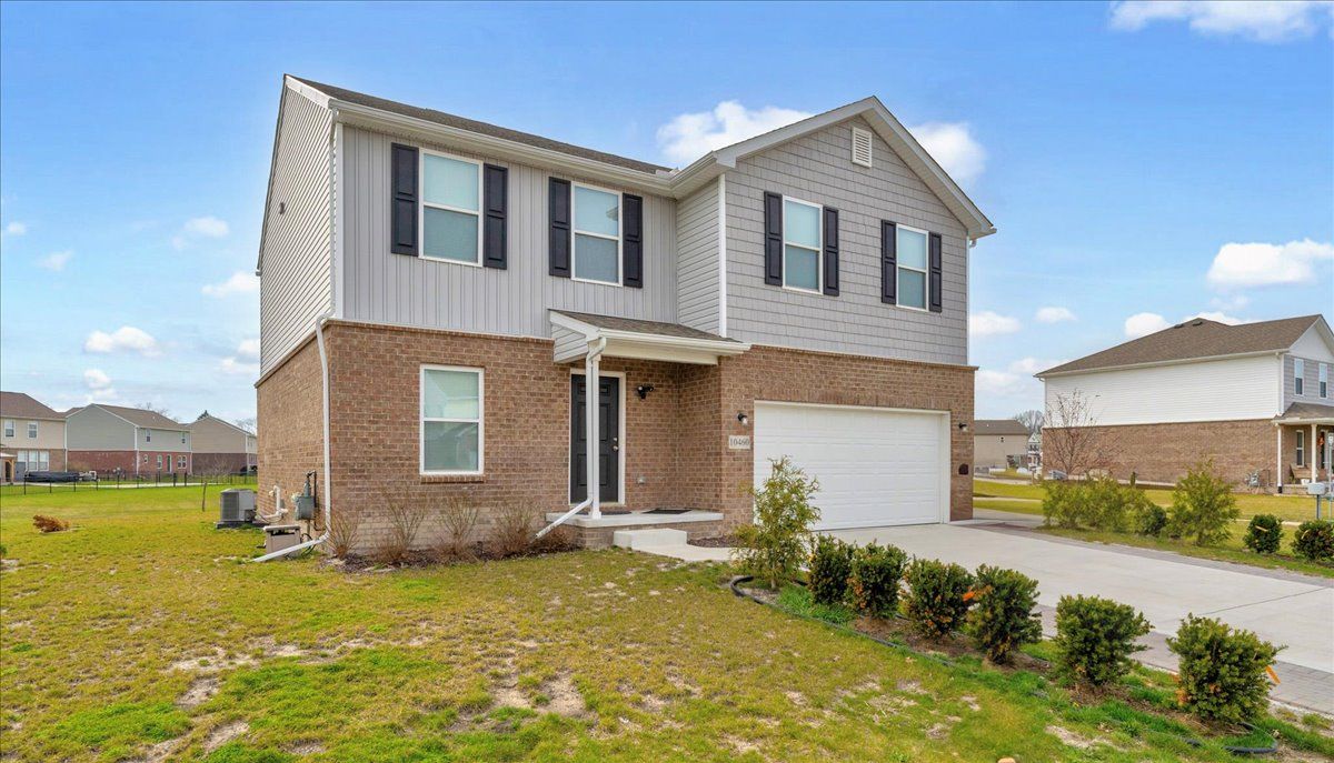 10460 LAKEVIEW Drive