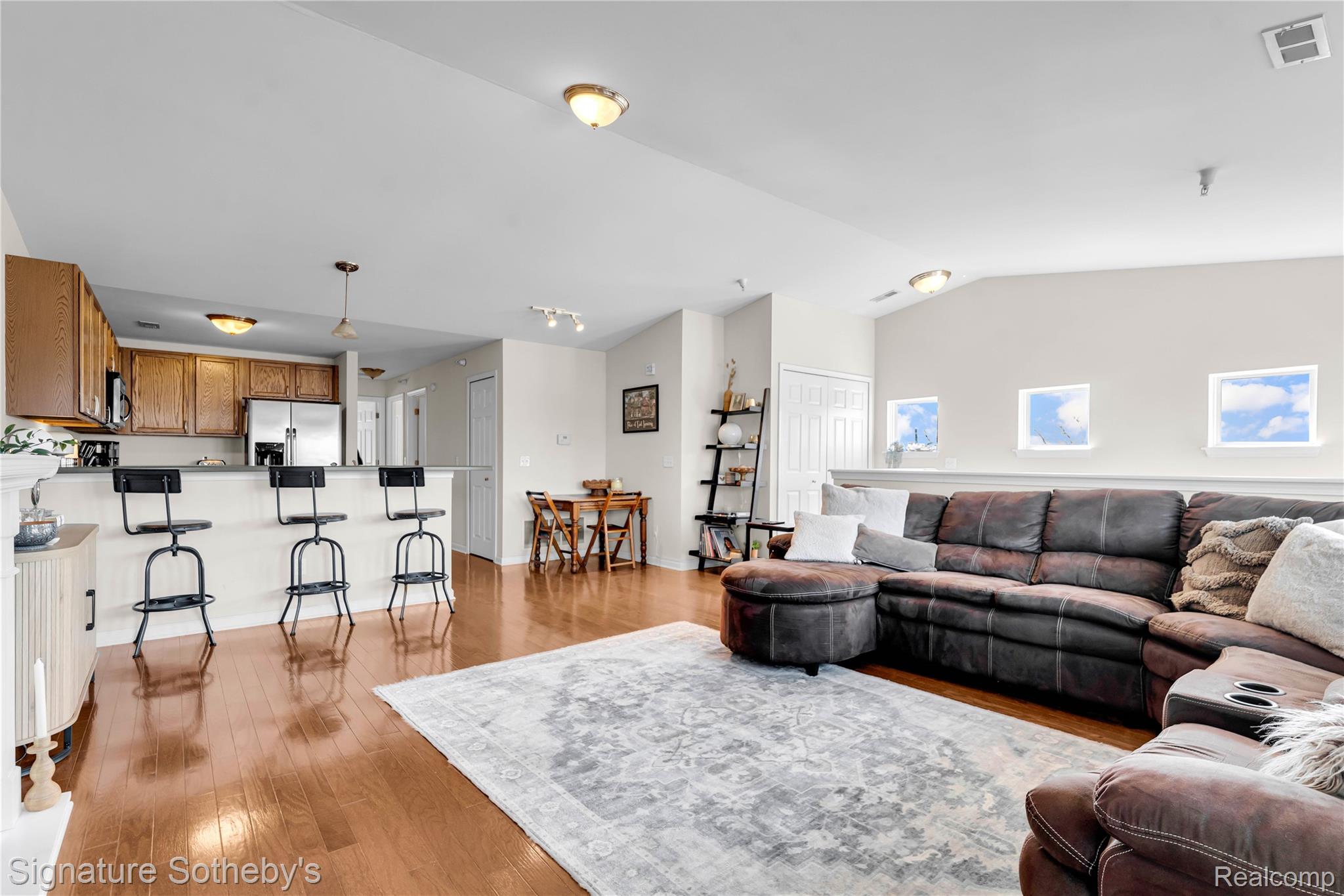 390 Hilton Road