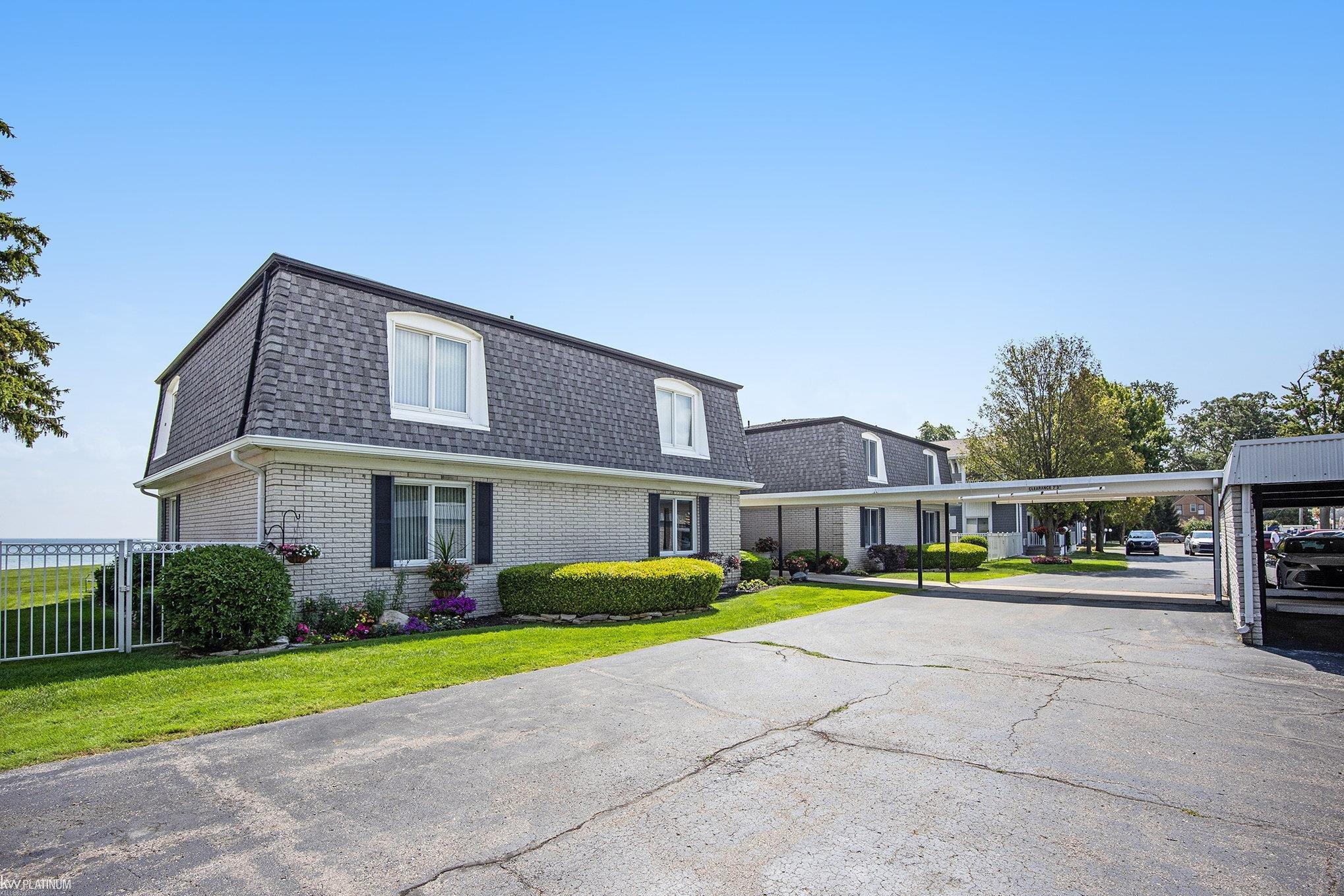 4510 Lakeshore Road