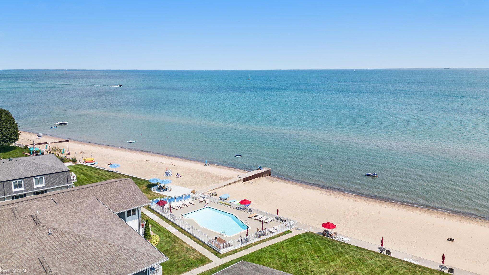 4510 Lakeshore Road