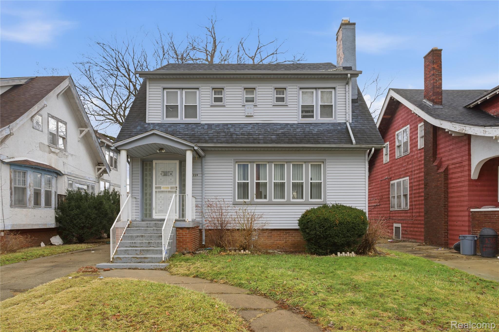 229 Eason Street