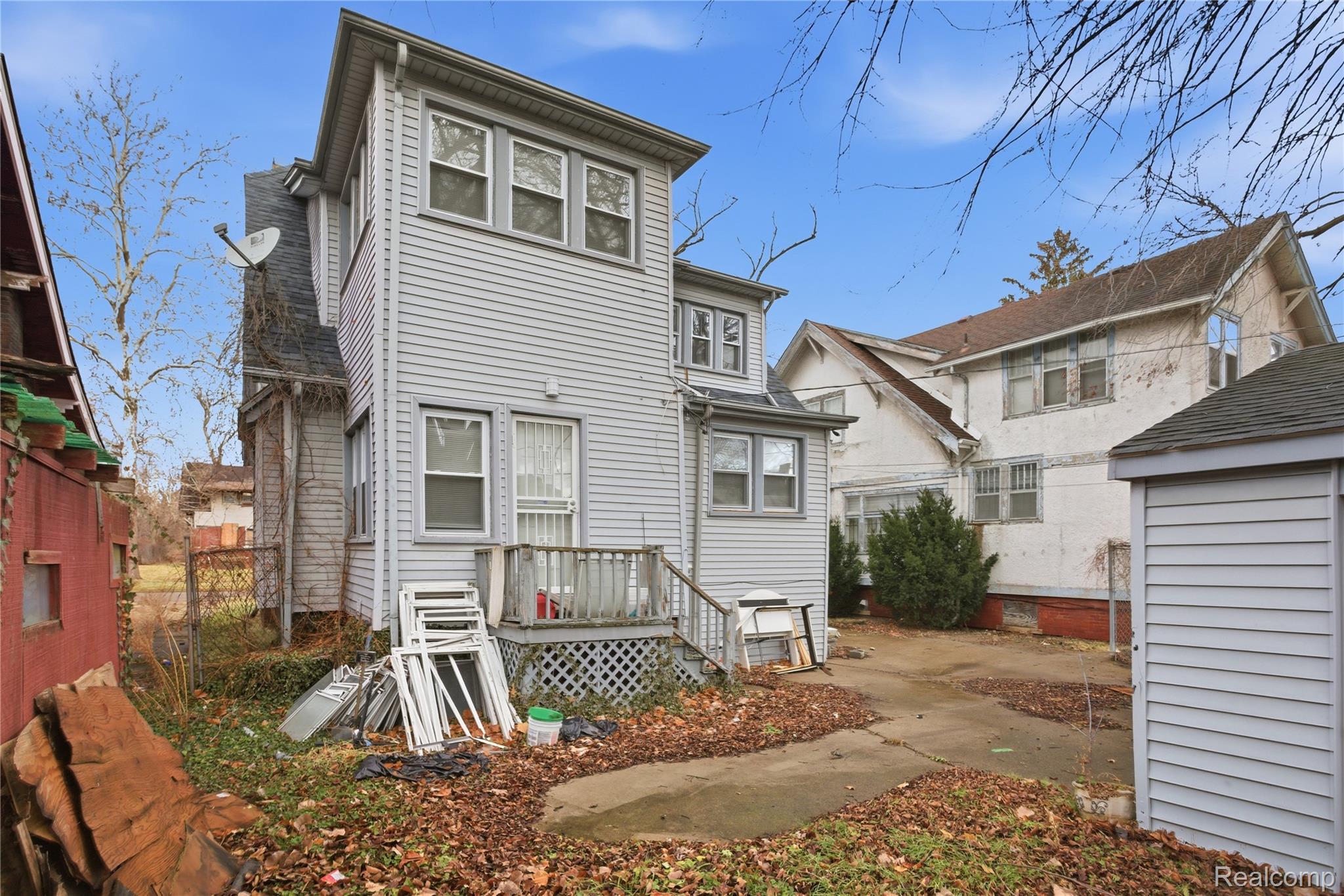 229 Eason Street