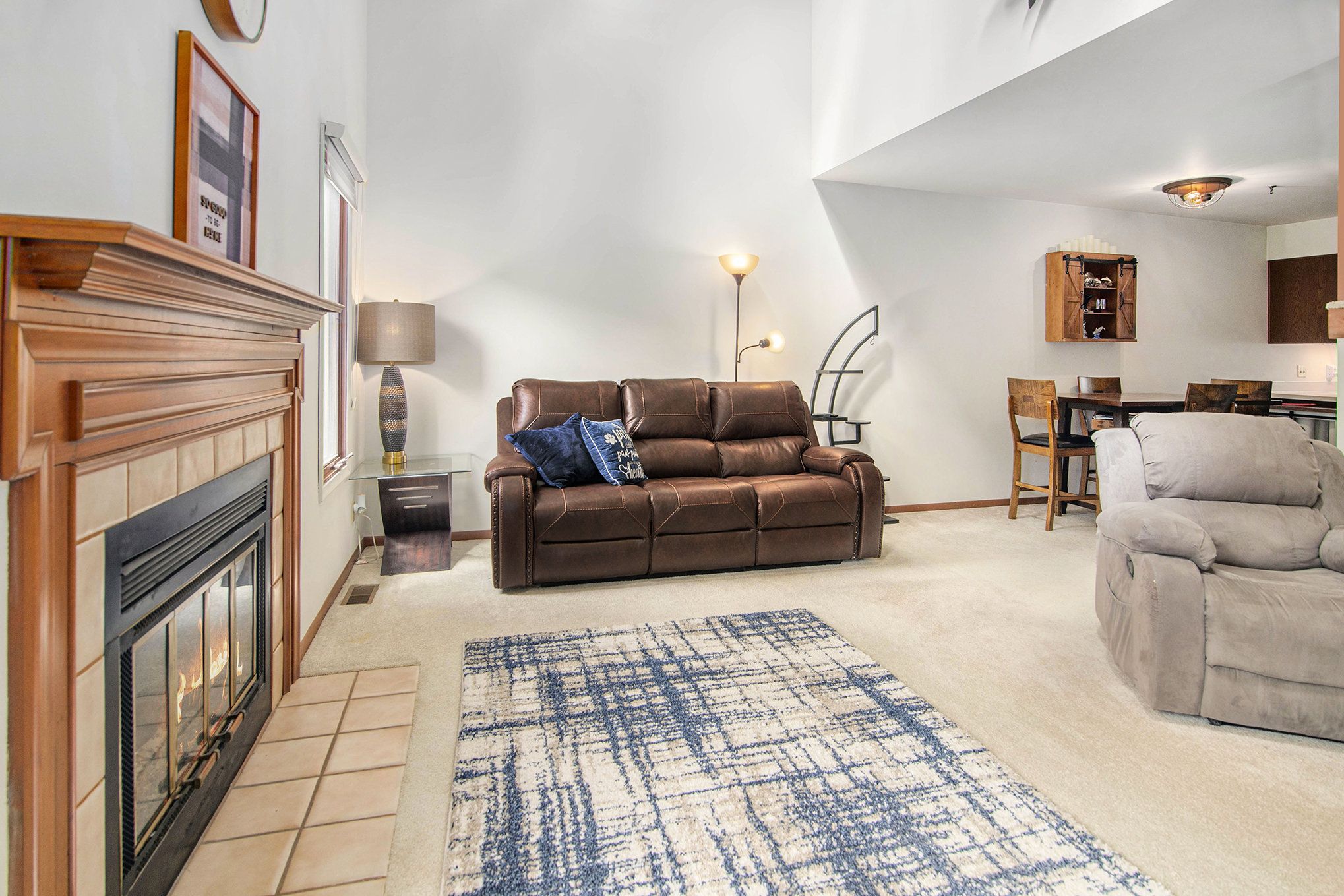 578 OAKBROOK Circle