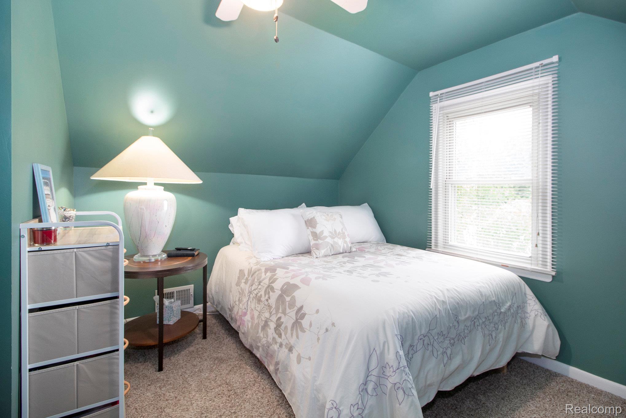 Roseville City, Michigan 48066, United States, 3 Bedrooms Bedrooms, ,2 BathroomsBathrooms,Residential,Pending,217014