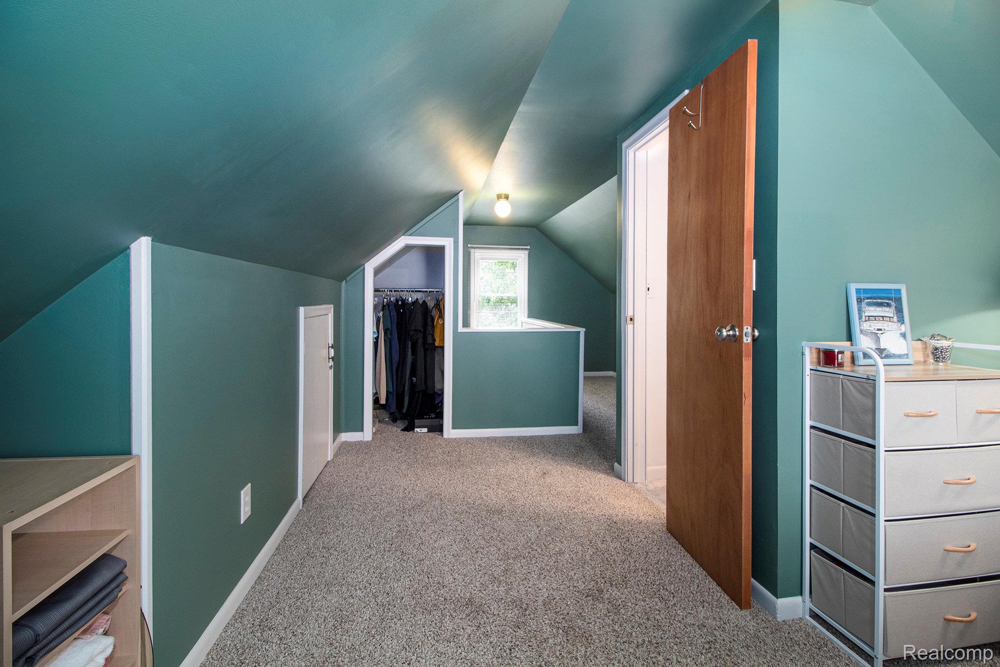 Roseville City, Michigan 48066, United States, 3 Bedrooms Bedrooms, ,2 BathroomsBathrooms,Residential,Pending,217014