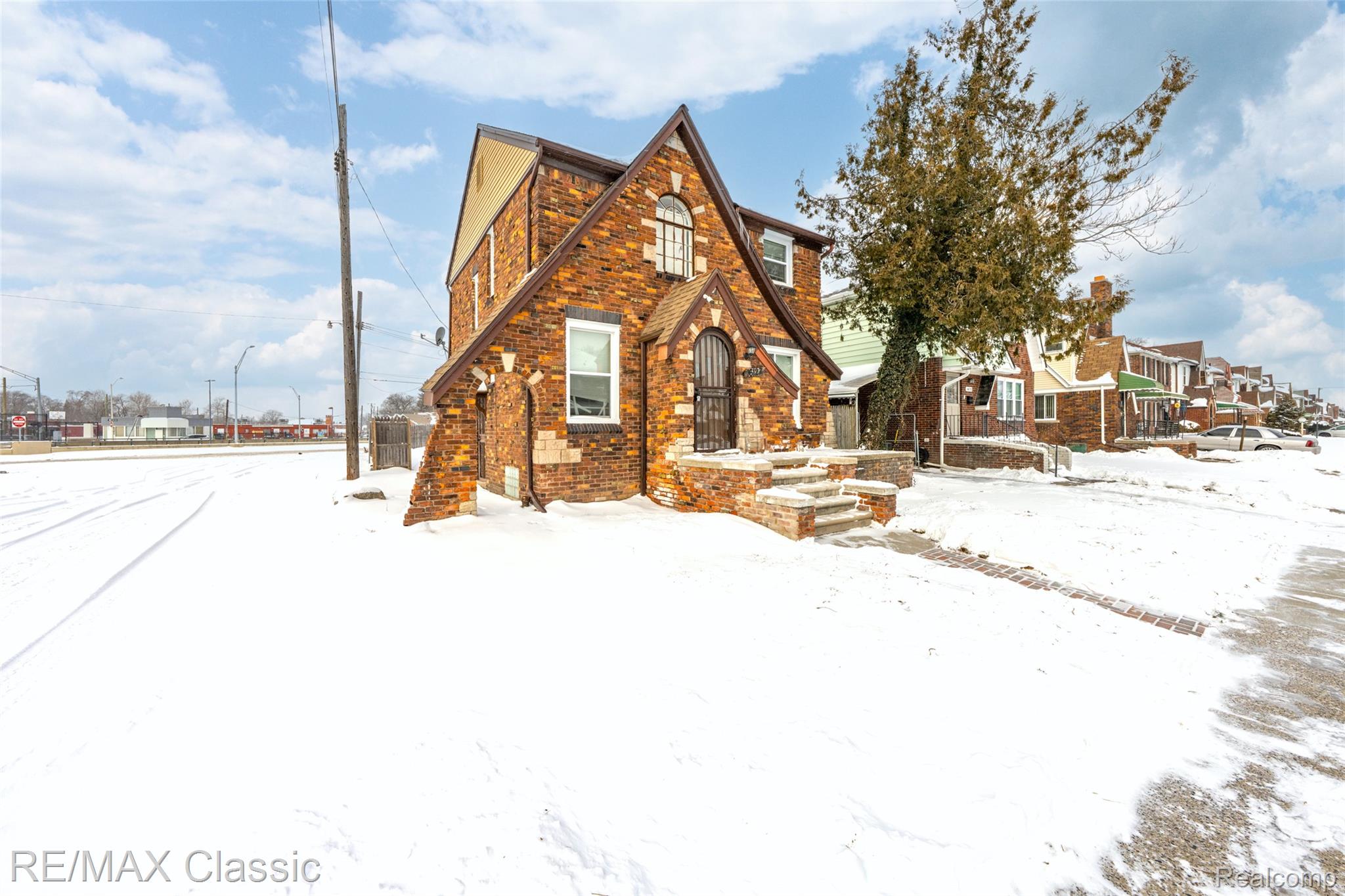 16127 Birwood Street