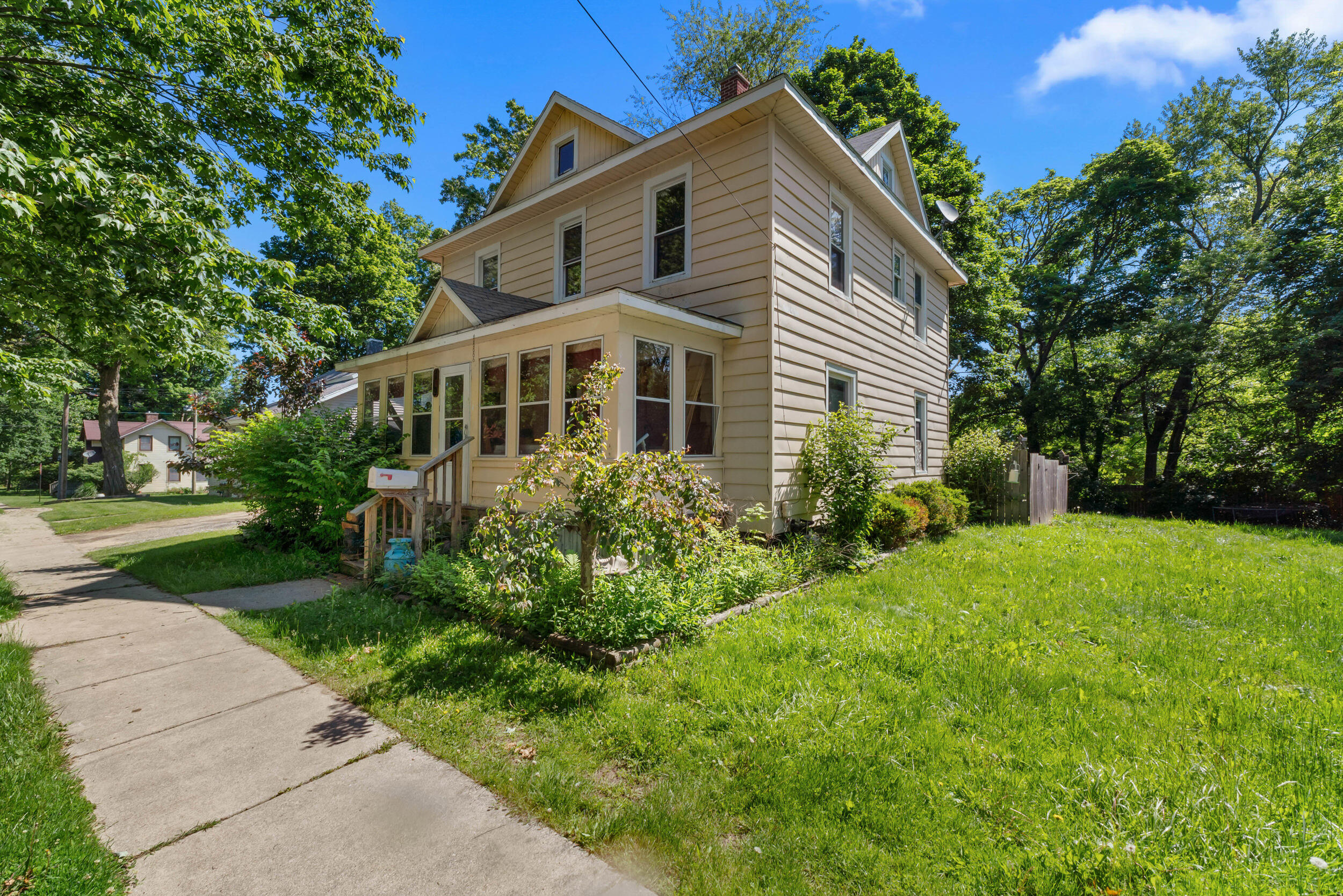 119 S Manning Street