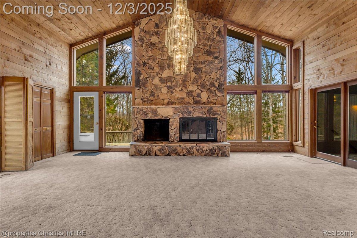 13095 Woodland Trail