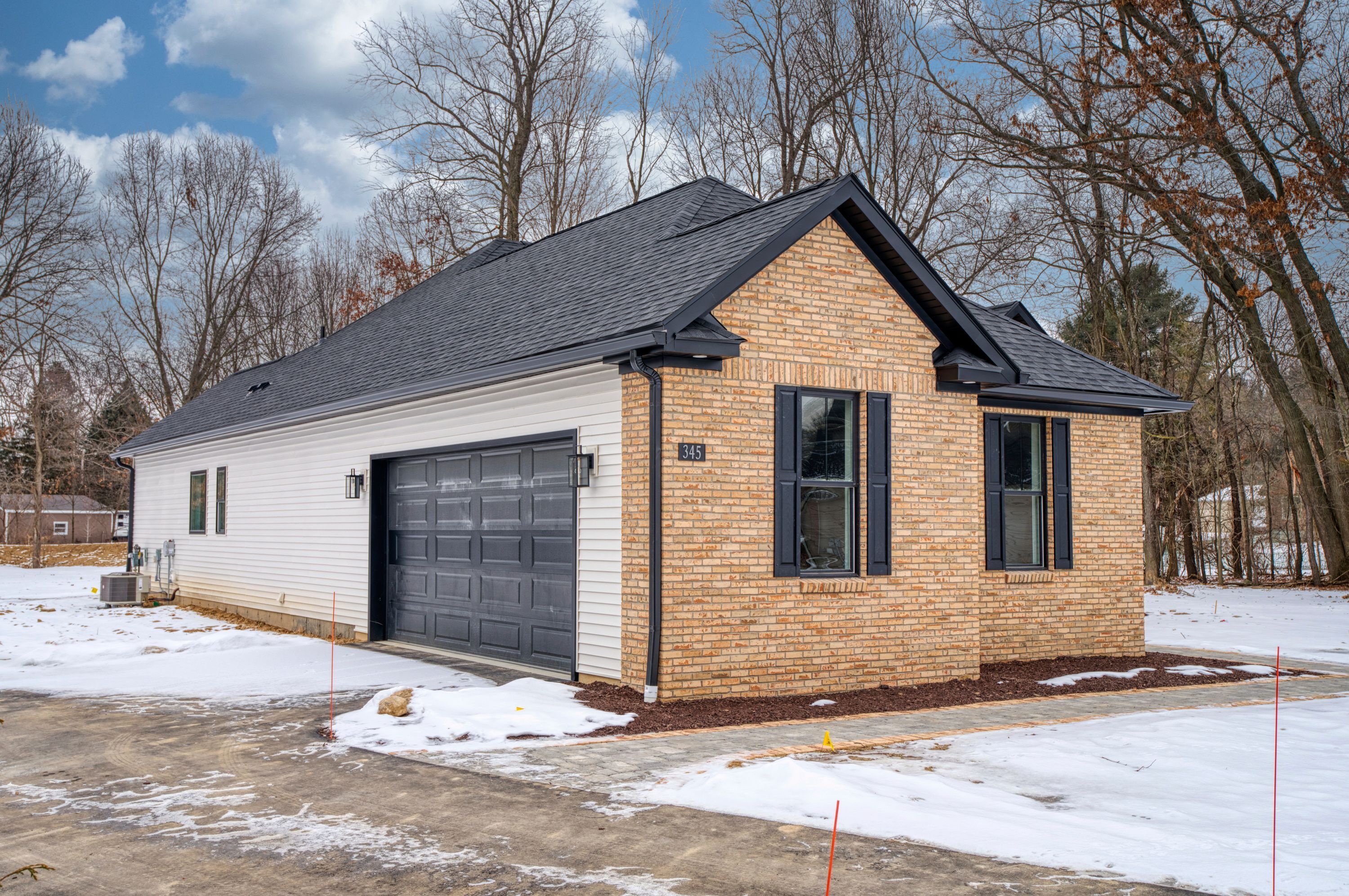 345 GRANITE Drive