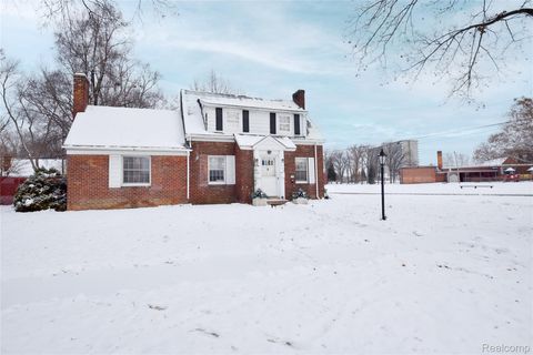 17228 DORSET Avenue Southfield City MI 48075