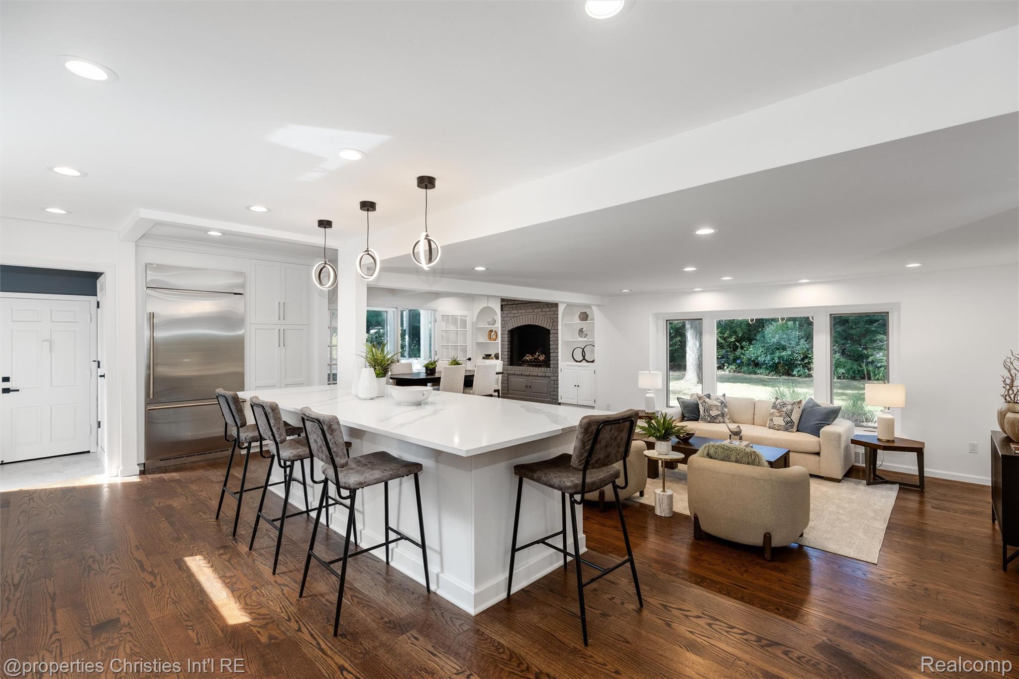 1257 Charrington Road