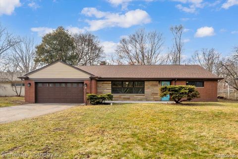 237 Marlborough Drive Bloomfield Charter Township MI 48302