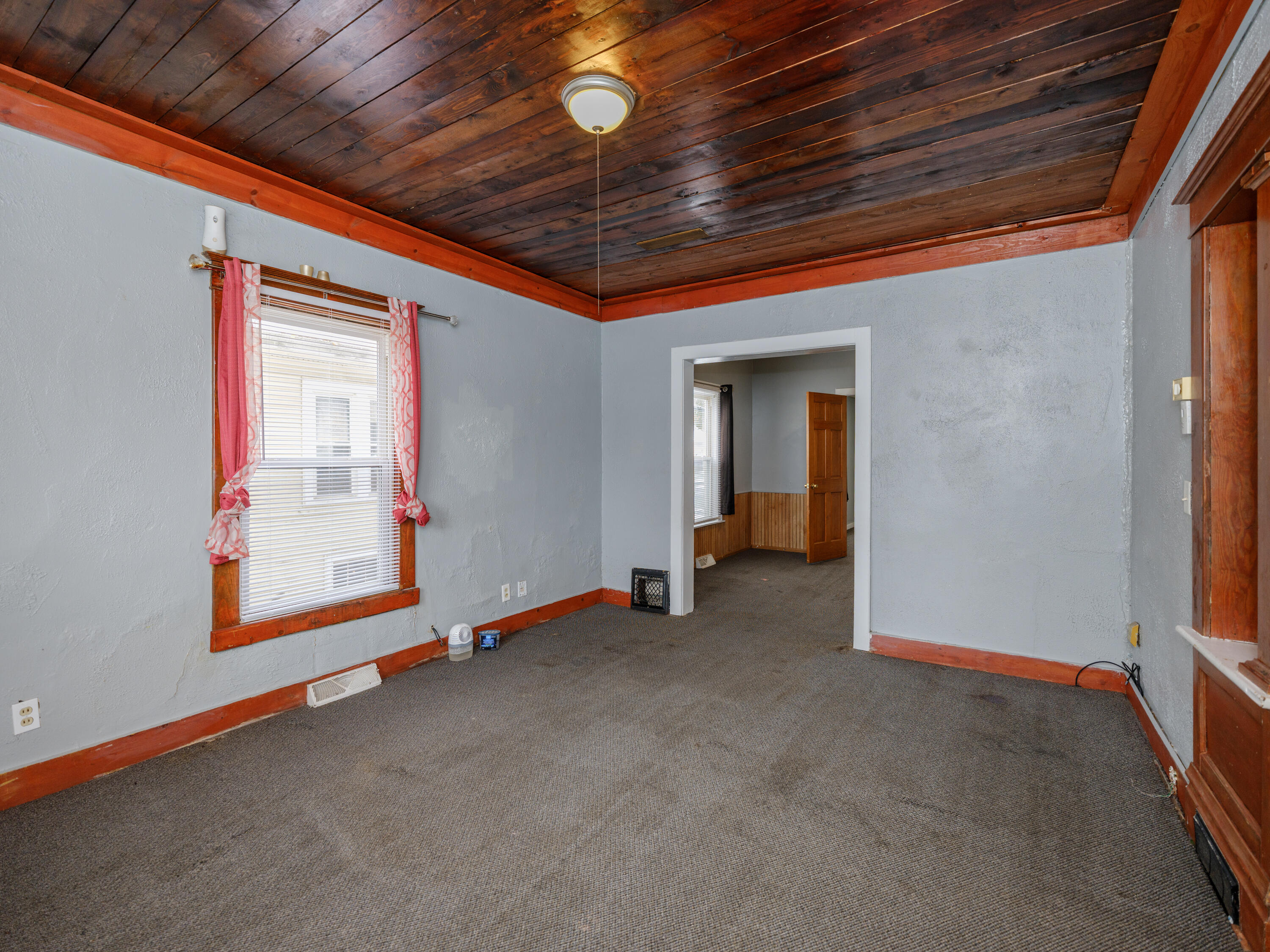 1721 Egleston Avenue