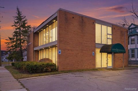 70 Lafayette Street Pontiac City MI 48342