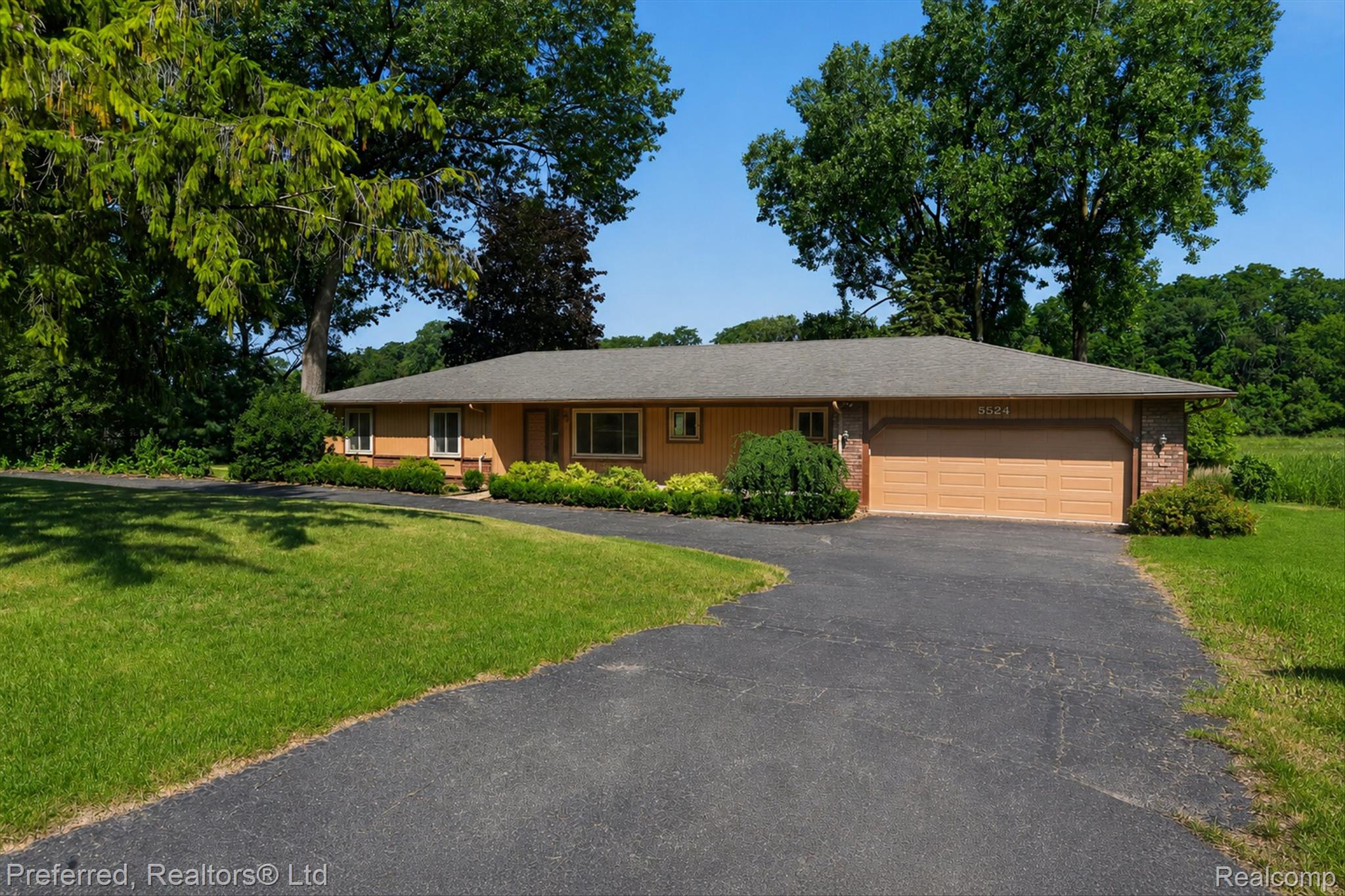 5524 Lawrence Court