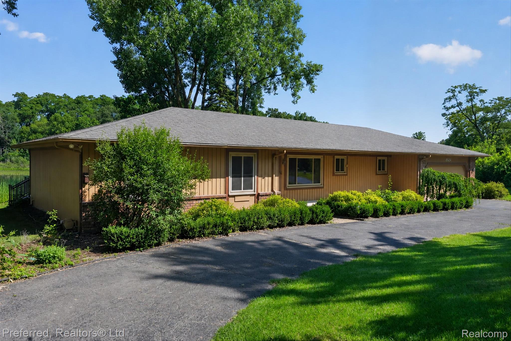 5524 Lawrence Court