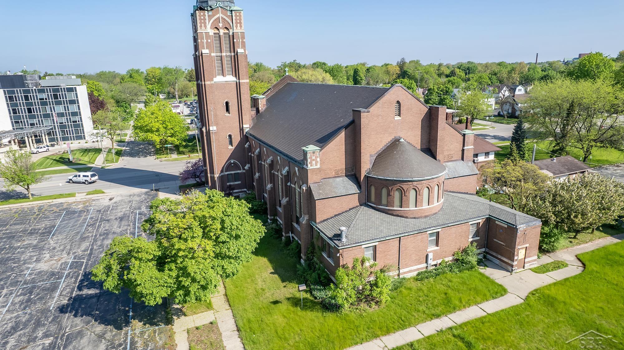 612 N Michigan Avenue