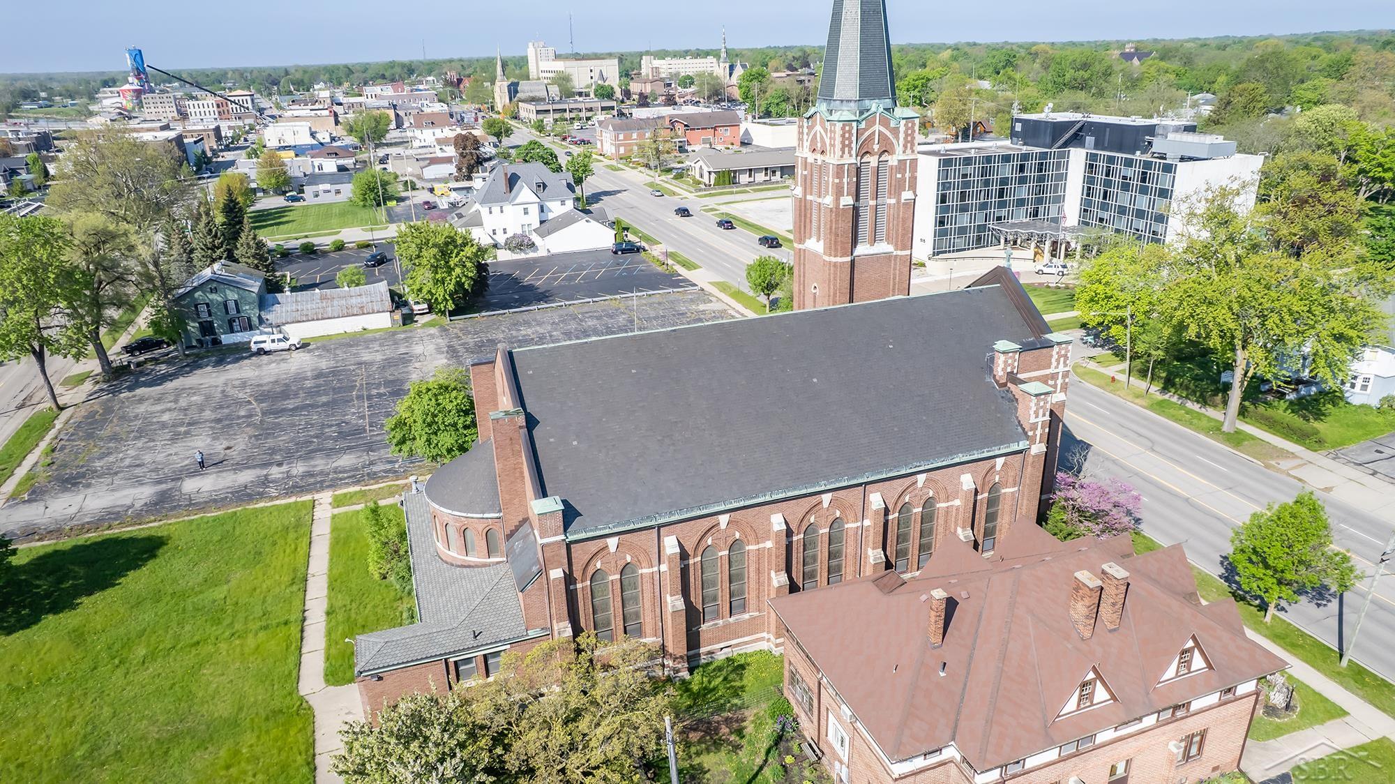 612 N Michigan Avenue