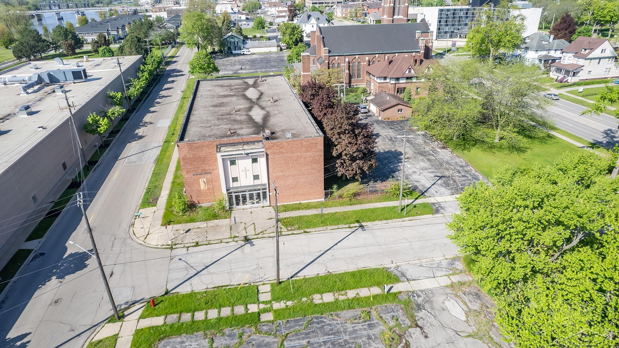 612 N Michigan Avenue