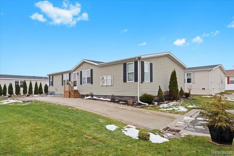 11214 Woodchester Court Green Oak Township MI 48178