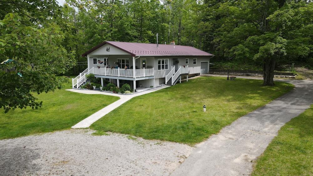 1692 N Galbraith Road
