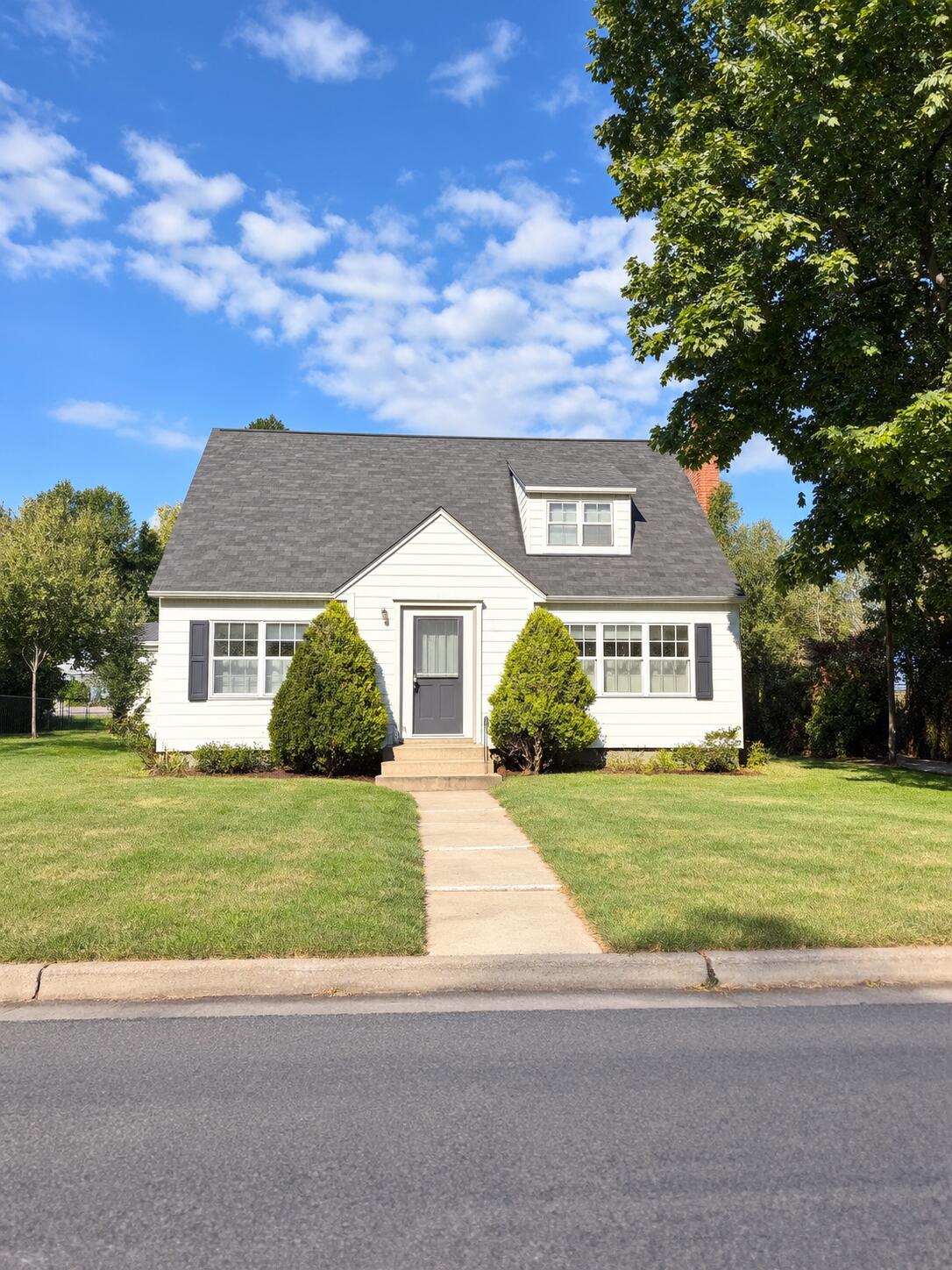607 Woodlawn Court