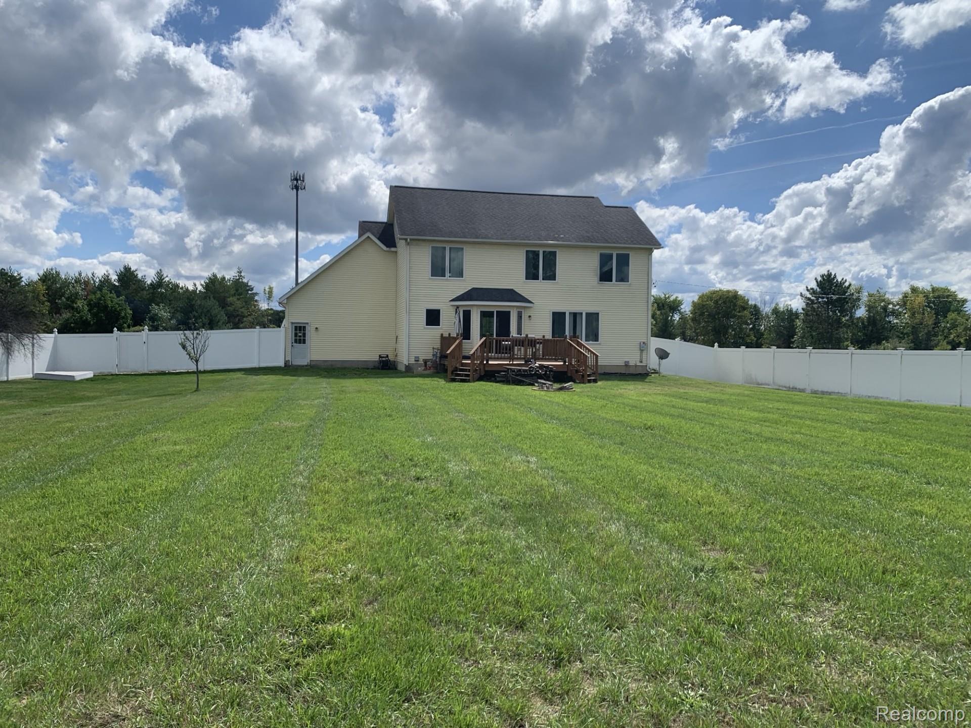 3068 W Cook Road