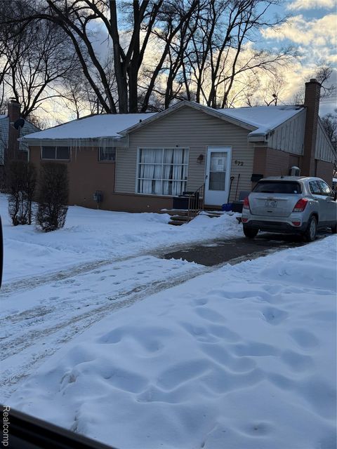672 Nash Avenue Ypsilanti Charter Township MI 48198