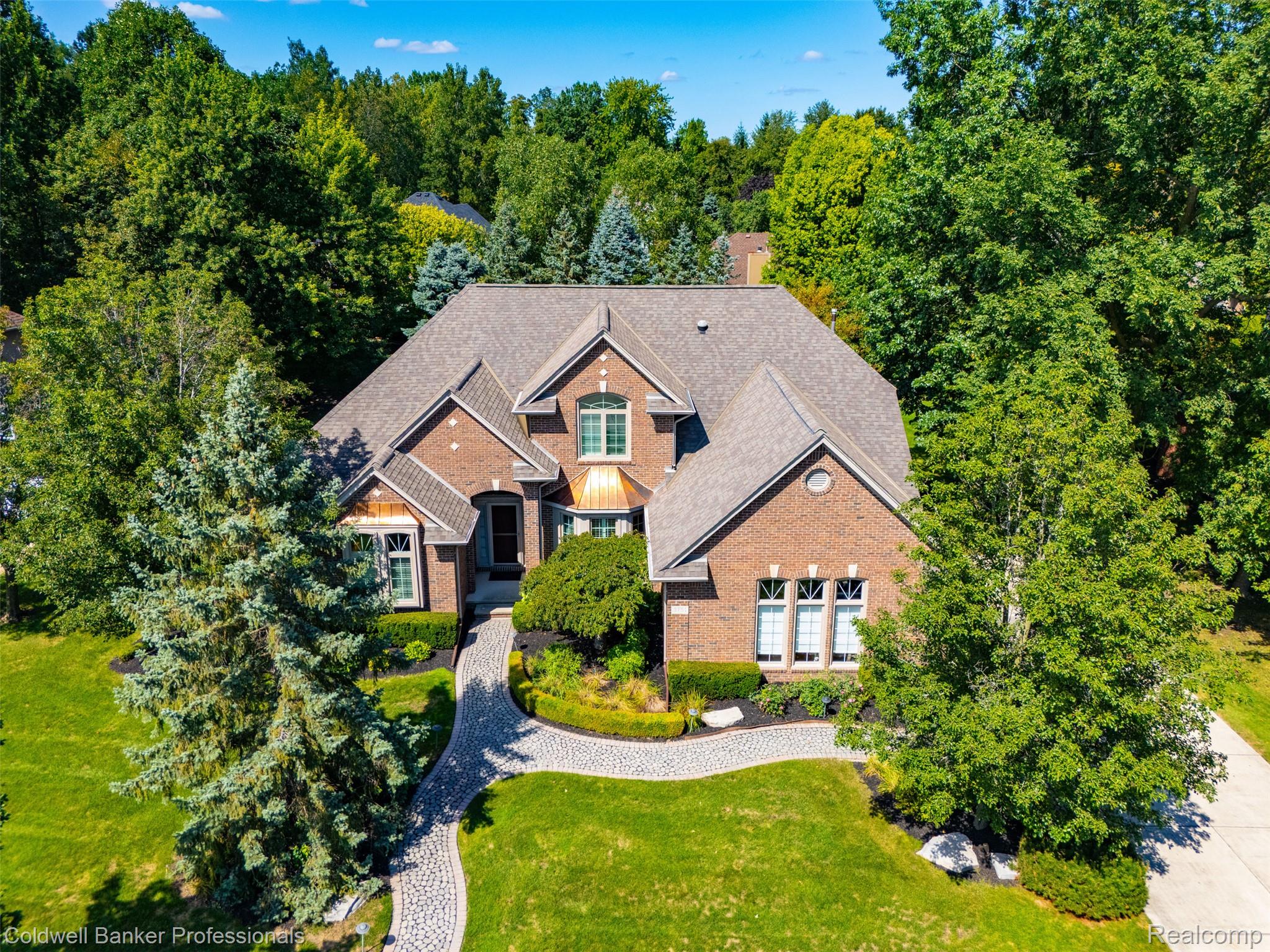 3751 Lake Forest Drive