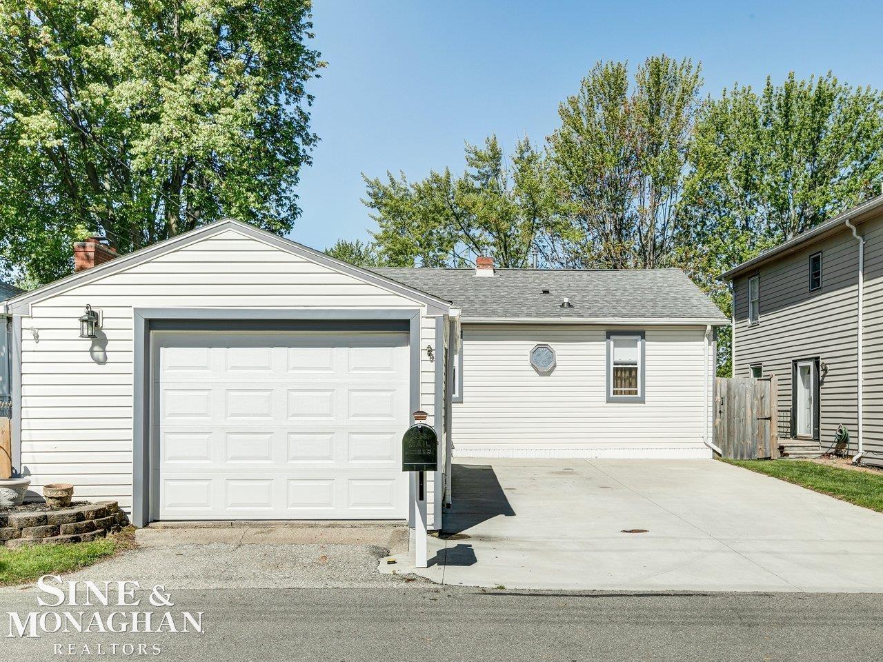 149 Kenyon Rd. Road