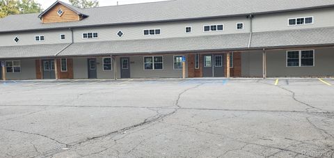 5300 E M 36 5320 Hamburg Township MI 48169