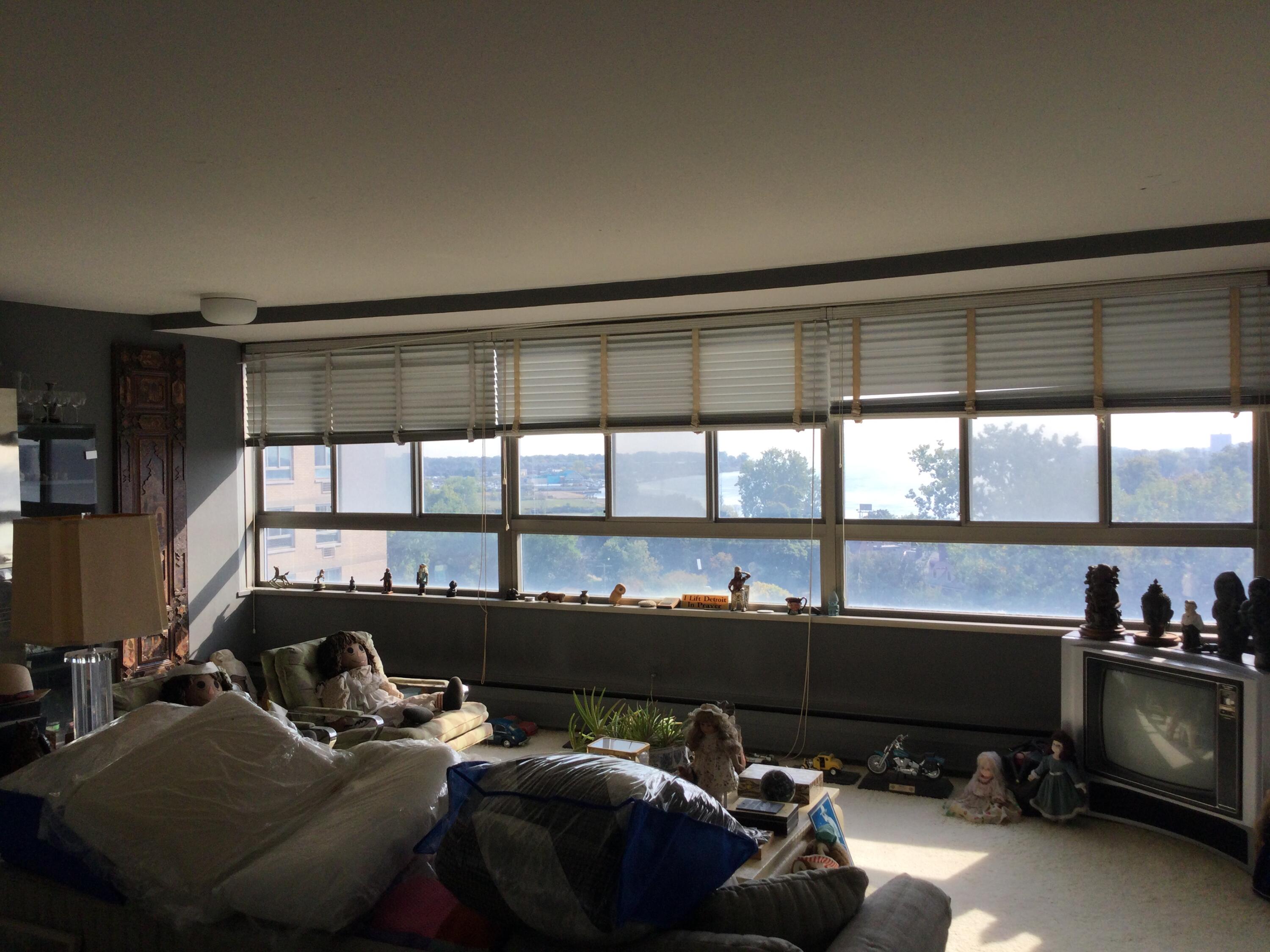 8900 E Jefferson Avenue 1012 - 1013