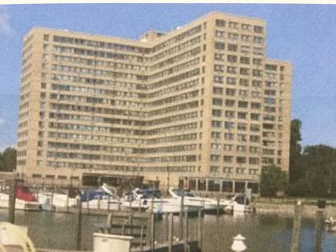 8900 E Jefferson Avenue S 1012 Detroit City MI 48214