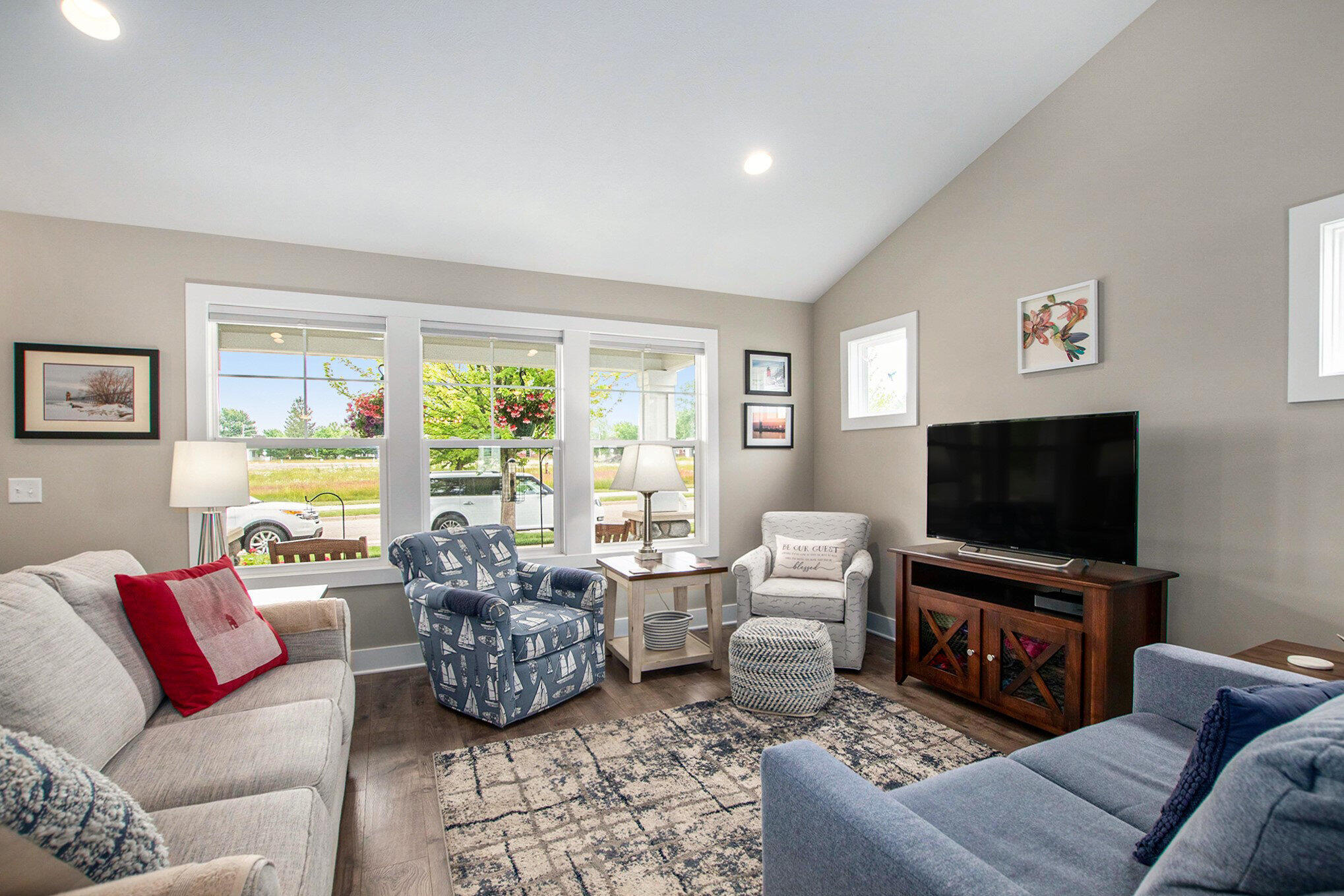 964 Everett Parkway