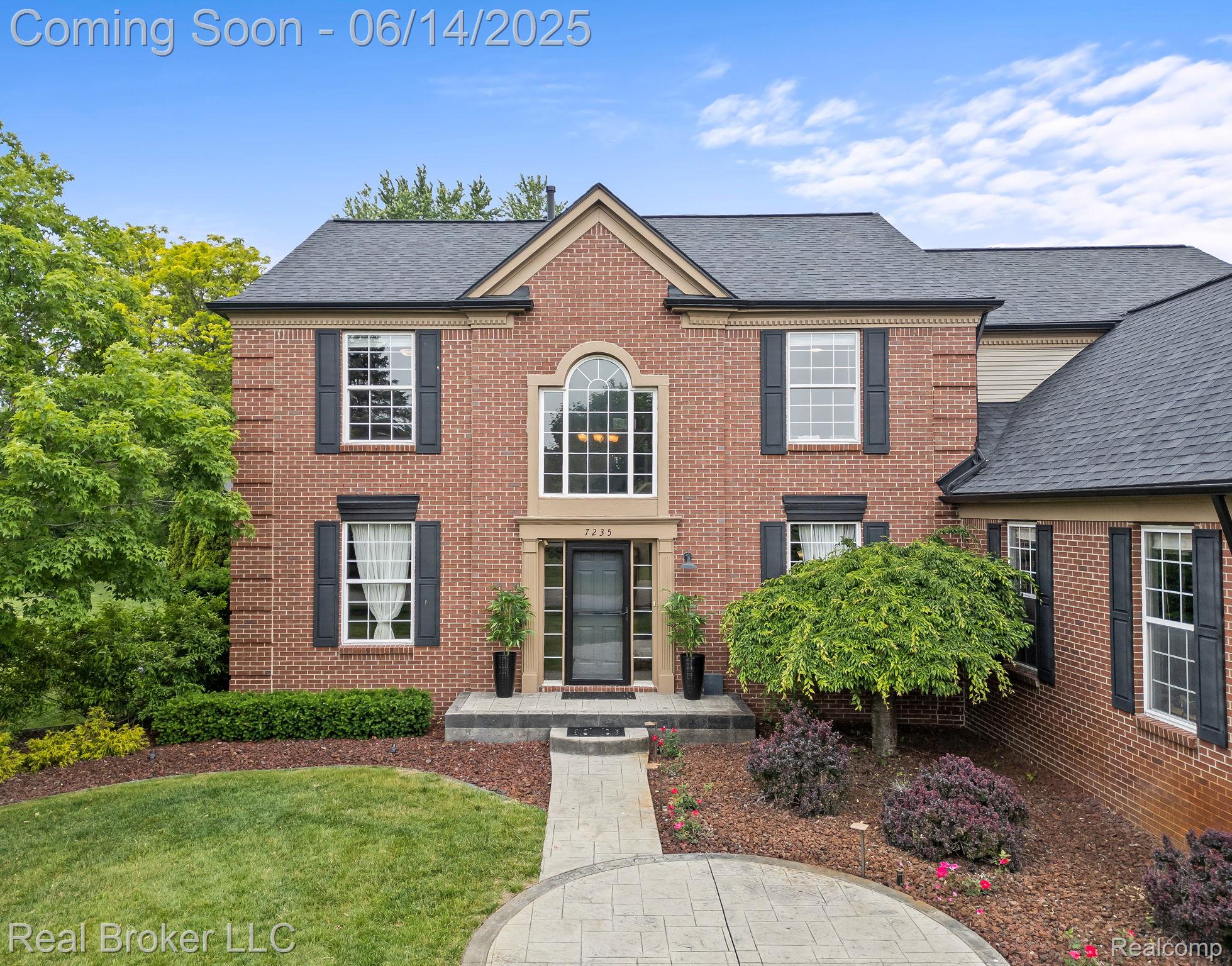7235 Goldenrod Court