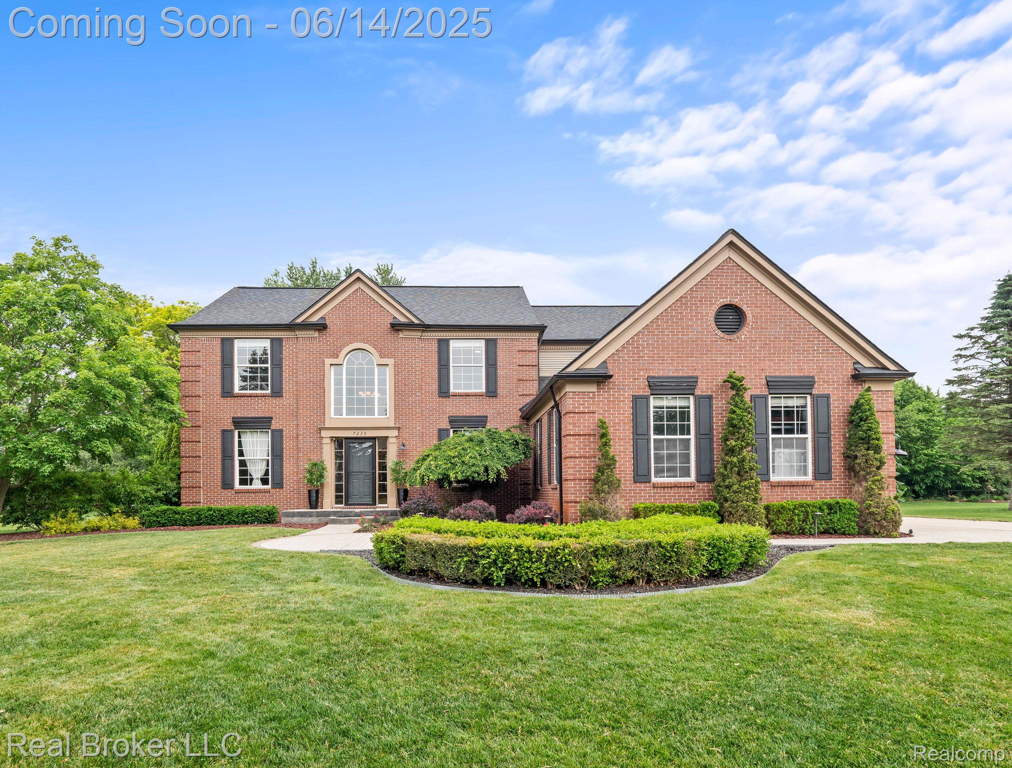 7235 Goldenrod Court