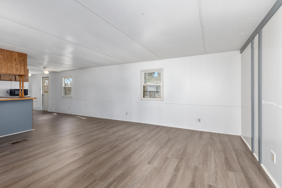 8779 Country View Drive NW