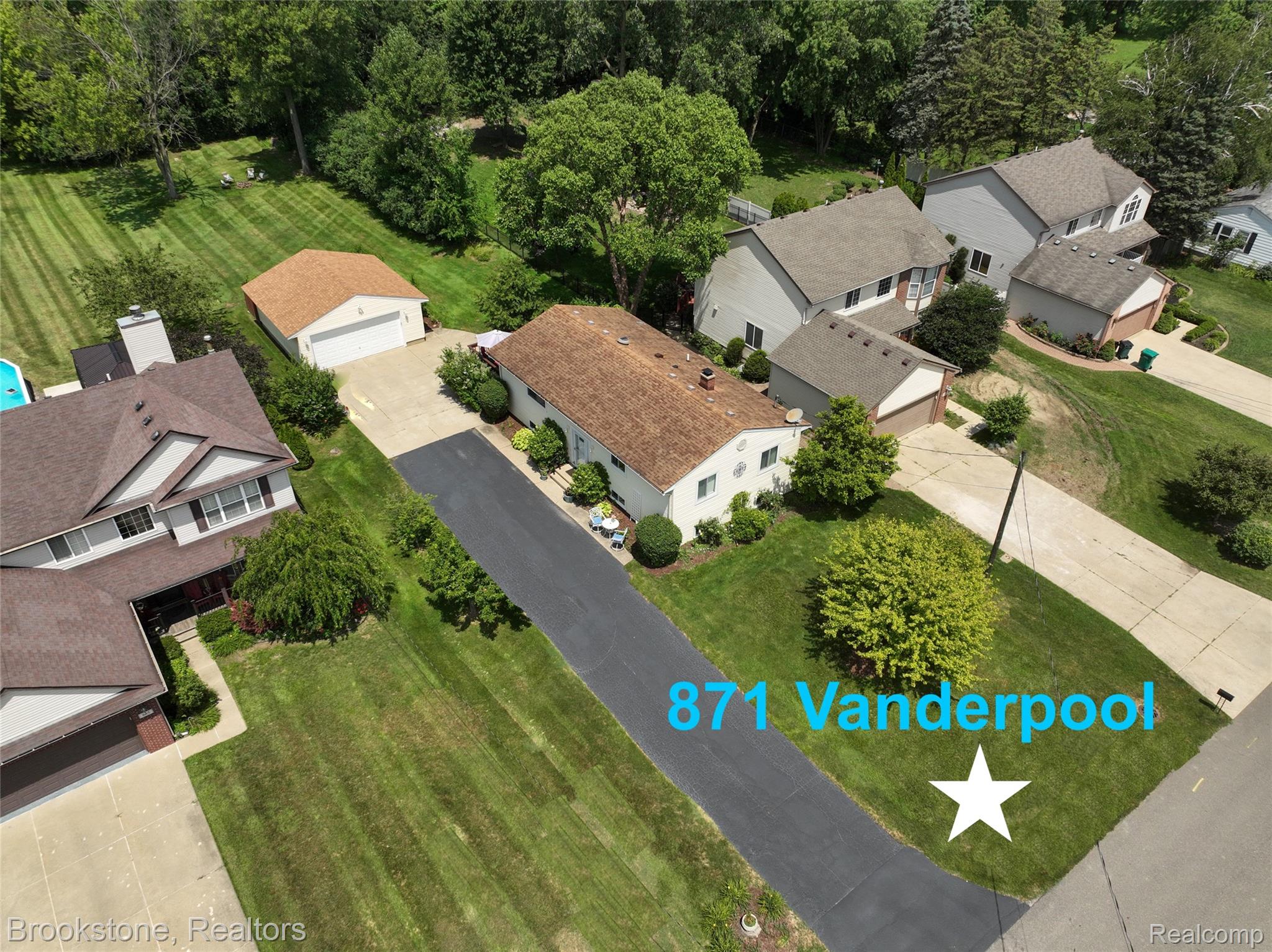 871 VANDERPOOL Drive