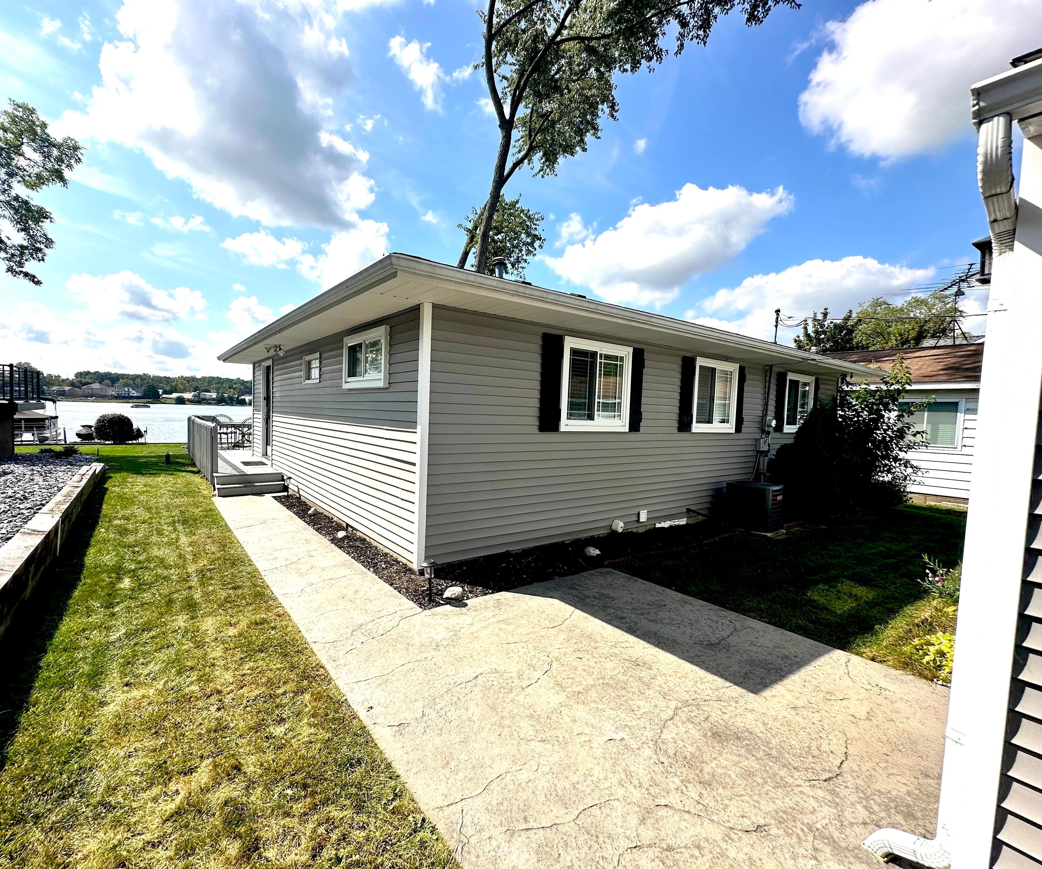 8318 WOODLAND SHORE DRIVE Drive