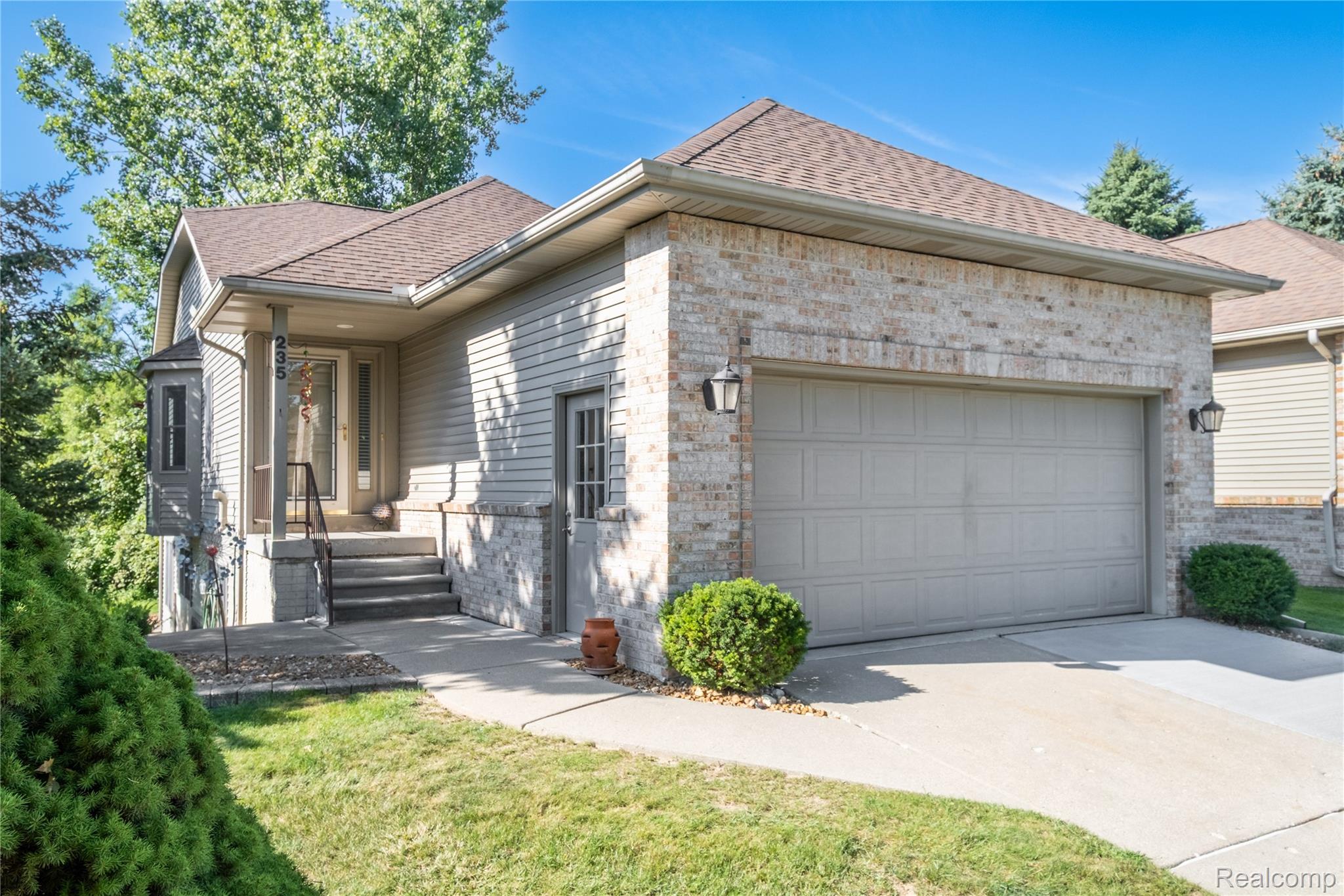 Linden City, Michigan 48451, United States, 2 Bedrooms Bedrooms, ,2 BathroomsBathrooms,Residential,Pending,199968