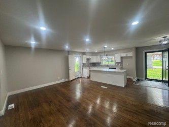 29807 SPRING HILL Drive