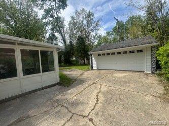 29807 SPRING HILL Drive
