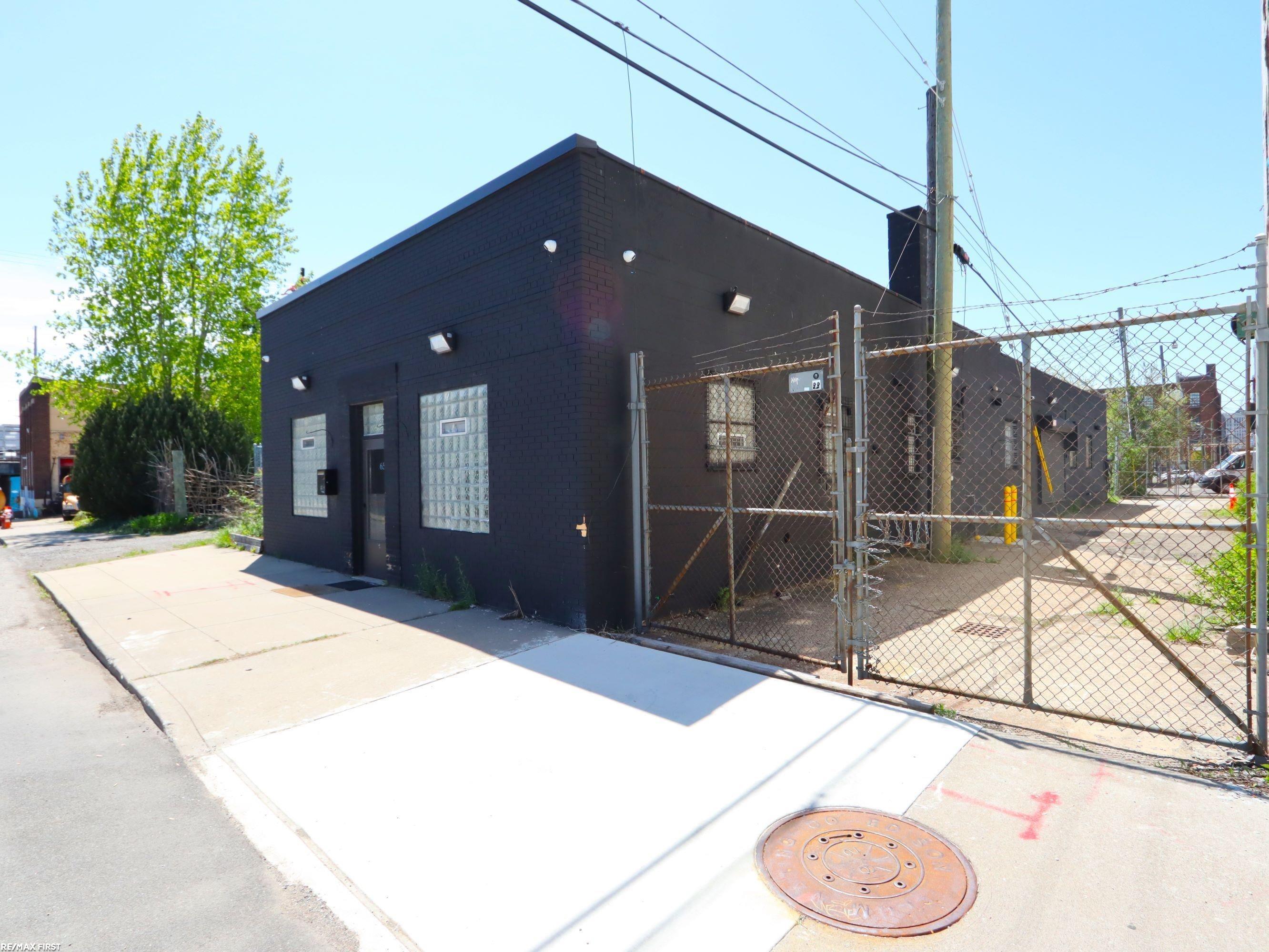 6537 Hastings Street