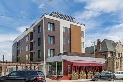 Photo of 438 Selden Street #202, Detroit City, MI 48201 (MLS # 20261065795)